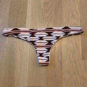 Acacia bikini bottoms size M